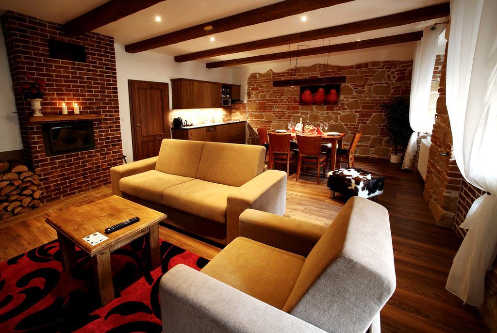 Apartments & Suites Zluta Hruska Plzeň Dış mekan fotoğraf