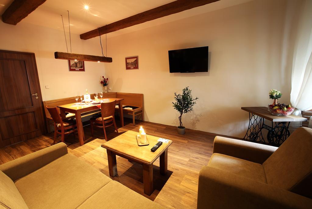 Apartments & Suites Zluta Hruska Plzeň Dış mekan fotoğraf