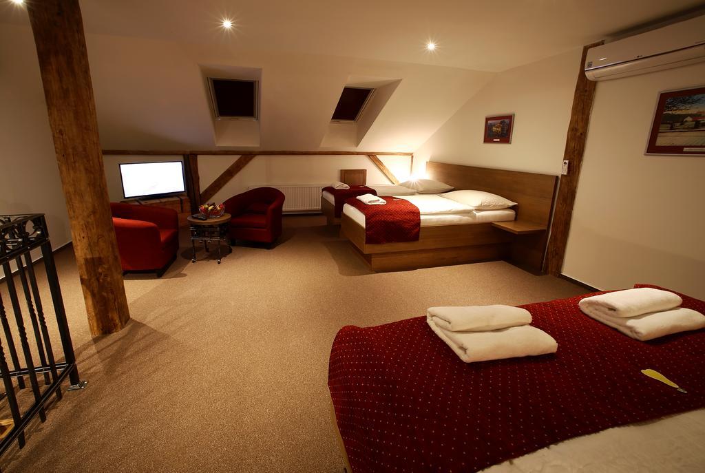 Apartments & Suites Zluta Hruska Plzeň Dış mekan fotoğraf